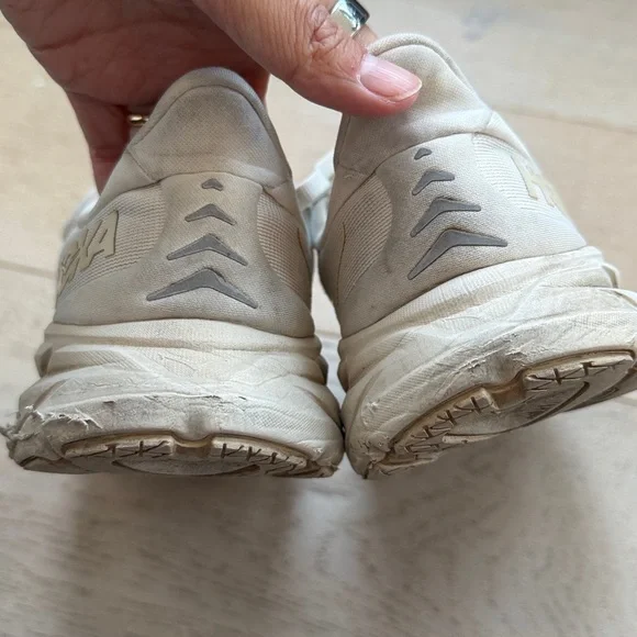 HOKA CLIFTON Almond, Size 6.5 WIDE - Picture 4 of 6